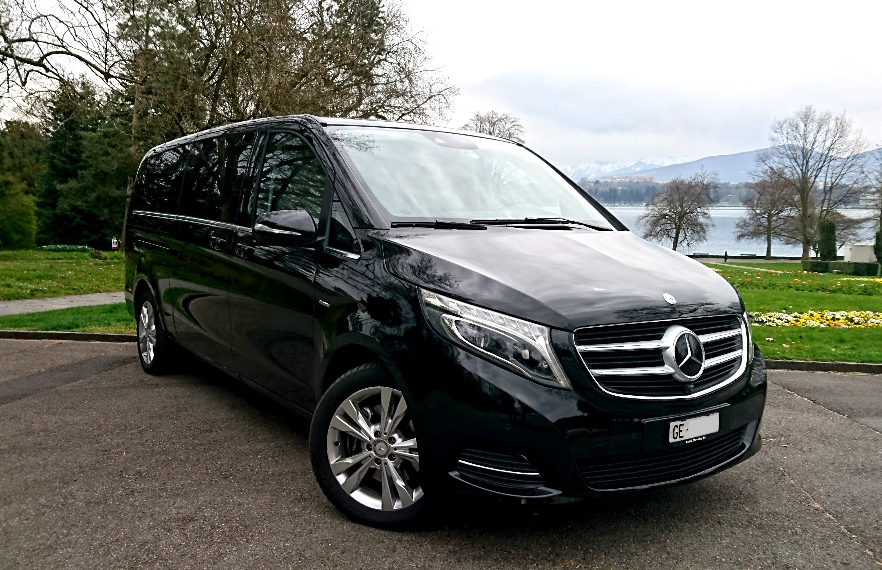 Mercedes V Class XXL GMC Limousines